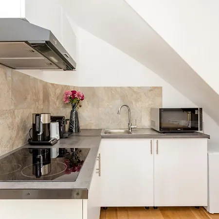 Merveil - Family - Louvre - Dalayrac Apartment
